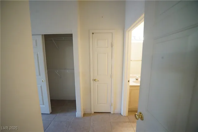 $1,595 | 7151 South Durango Drive, Unit 109, Las Vegas, NV 89113