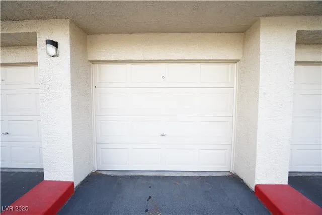 $1,595 | 7151 South Durango Drive, Unit 109, Las Vegas, NV 89113