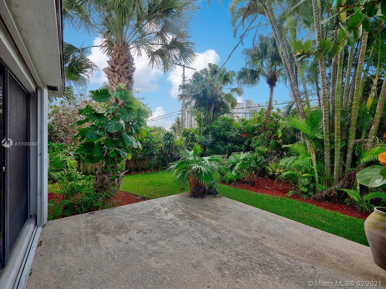 1271 Morse Boulevard Riviera Beach, FL 33404 - Photo 5 of 33