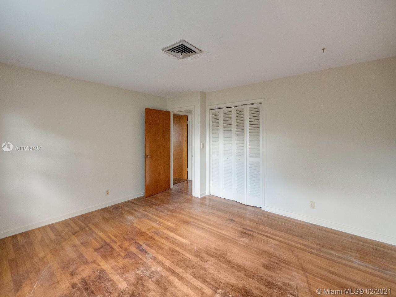 1271 Morse Boulevard Riviera Beach, FL 33404 - Photo 8 of 33