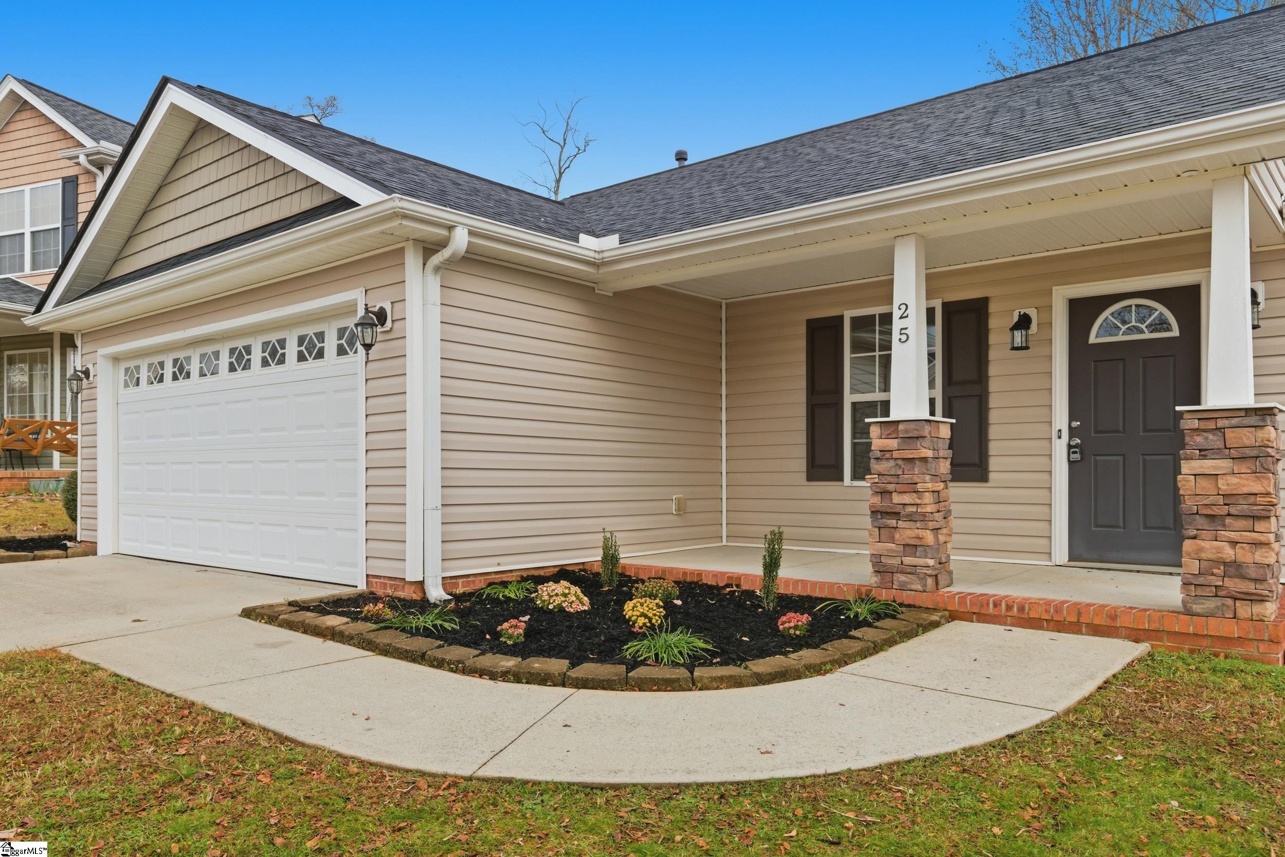 25 Tigris Way Greenville, SC 29607 - Photo 2 of 42