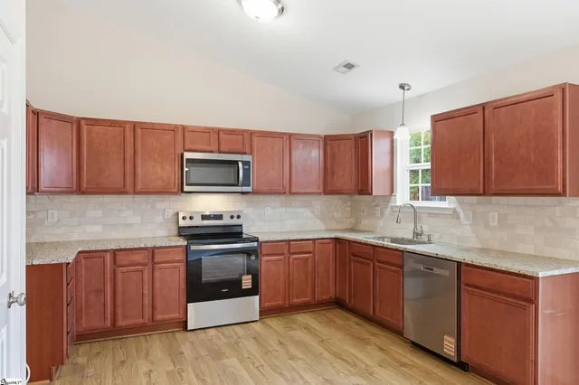 $340,000 | 25 Tigris Way, Greenville, SC 29607