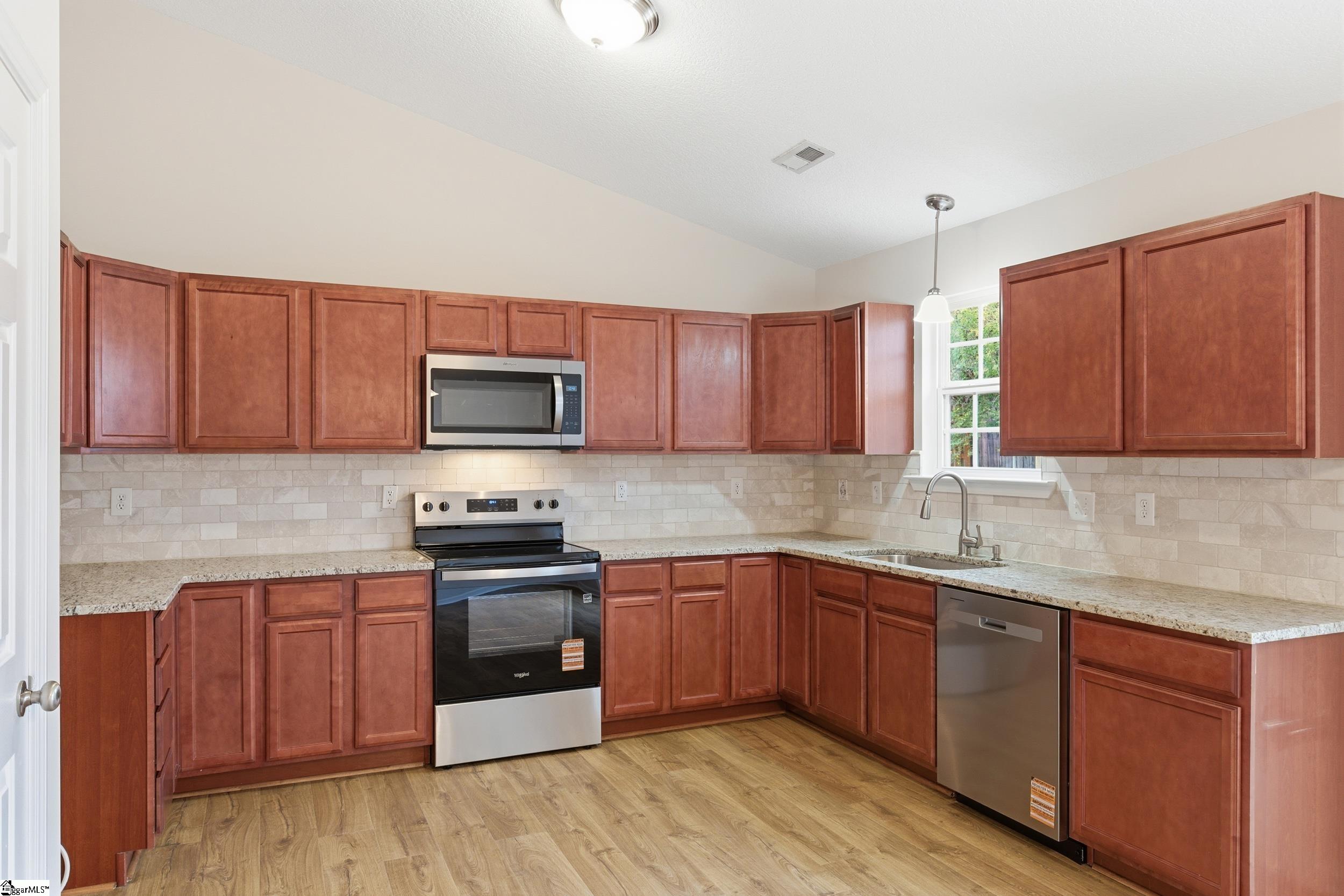 25 Tigris Way Greenville, SC 29607 - Photo 8 of 42