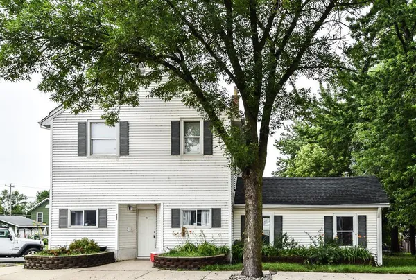 $350,000 | 202 East Main Street, Norwood Young America, MN 55397