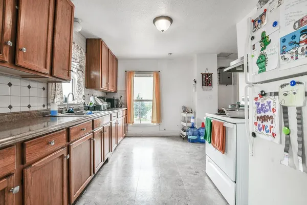 $350,000 | 202 East Main Street, Norwood Young America, MN 55397