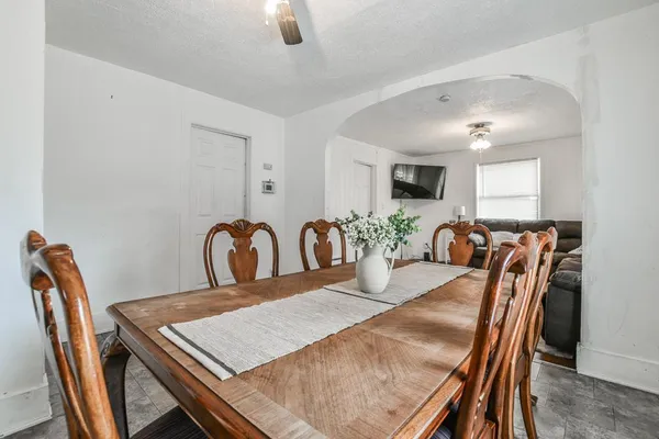 $350,000 | 202 East Main Street, Norwood Young America, MN 55397