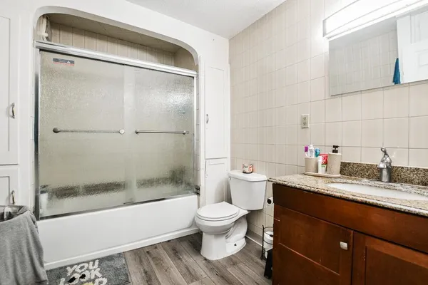 $350,000 | 202 East Main Street, Norwood Young America, MN 55397