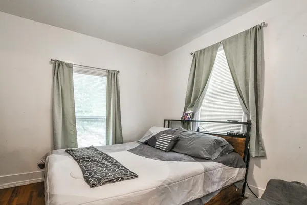 $350,000 | 202 East Main Street, Norwood Young America, MN 55397