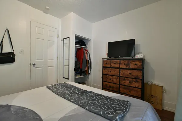 $350,000 | 202 East Main Street, Norwood Young America, MN 55397