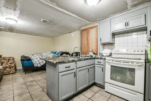 $350,000 | 202 East Main Street, Norwood Young America, MN 55397