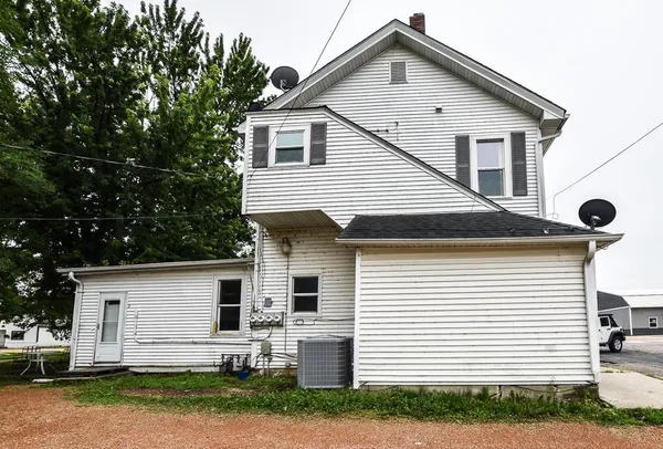 $350,000 | 202 East Main Street, Norwood Young America, MN 55397