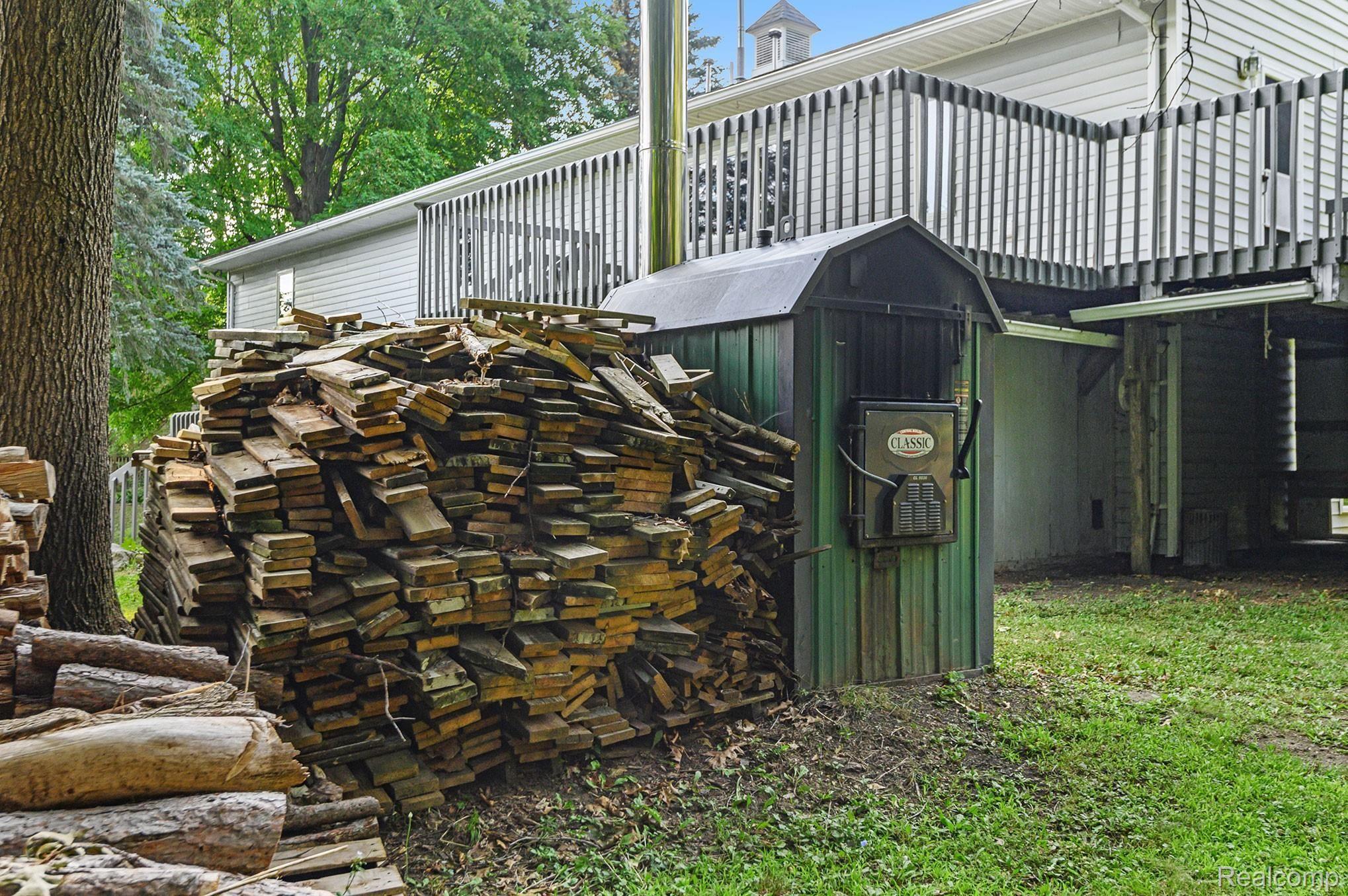 2469 Academy Road Holly, MI 48442 - Photo 12 of 44 Wood Stove