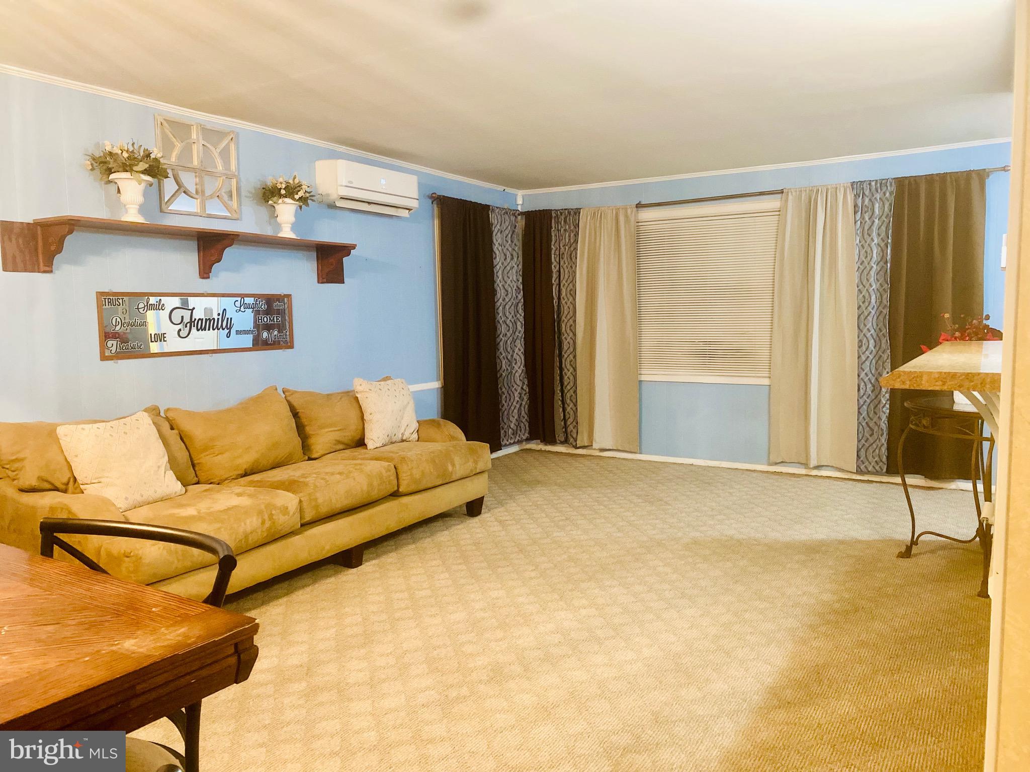 7 Gainor Road New Castle, DE 19720 - Photo 2 of 17