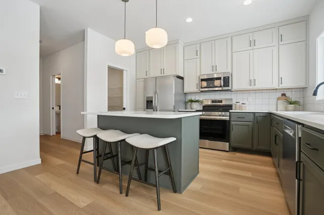 $524,364 | 6891 14th Street South, Fargo, ND 58104