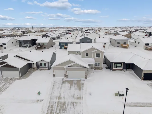 $524,364 | 6891 14th Street South, Fargo, ND 58104