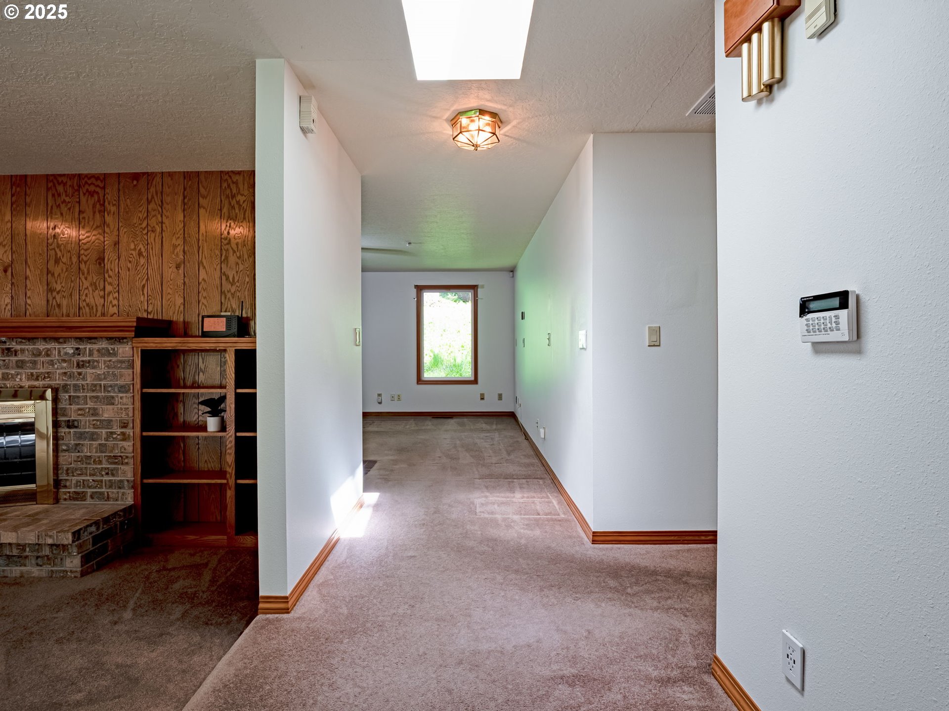 19991 Northeast Williamson Road Newberg, OR 97132 - Photo 4 of 43 Gallery Image 4