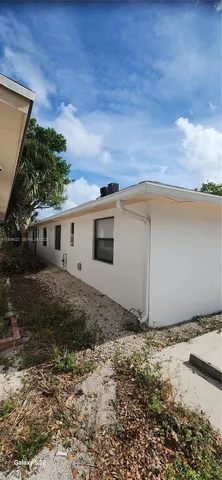 $2,950 | 1514 North Federal Highway, Unit 2, Lake Worth, FL 33460