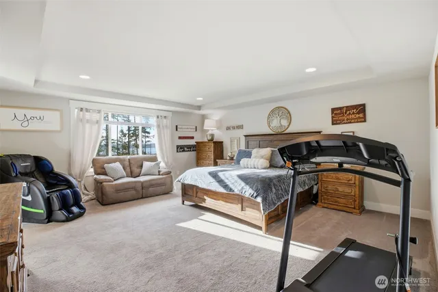 $874,999 | 1189 Seawall Lane, Oak Harbor, WA 98277