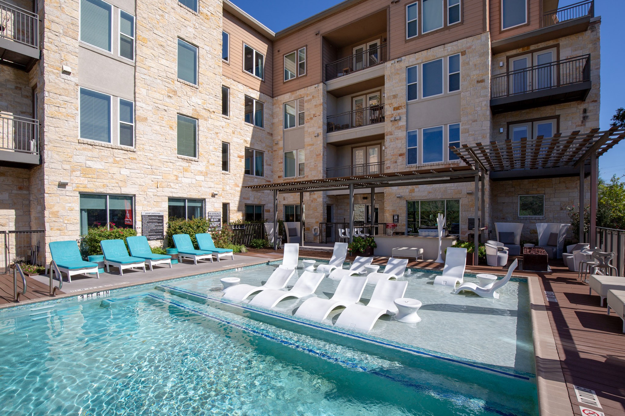 1900 Barton Springs Road, Unit 3038 Austin, TX 78704 - Photo 32 of 38 View of community pool