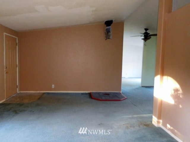 11291 Southeast Sedgwick Road Port Orchard, WA 98366 - Photo 4 of 21 Gallery Image 4