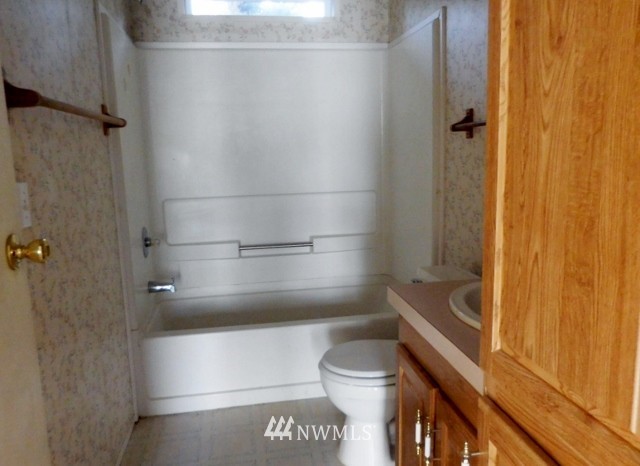 11291 Southeast Sedgwick Road Port Orchard, WA 98366 - Photo 9 of 21 Gallery Image 9