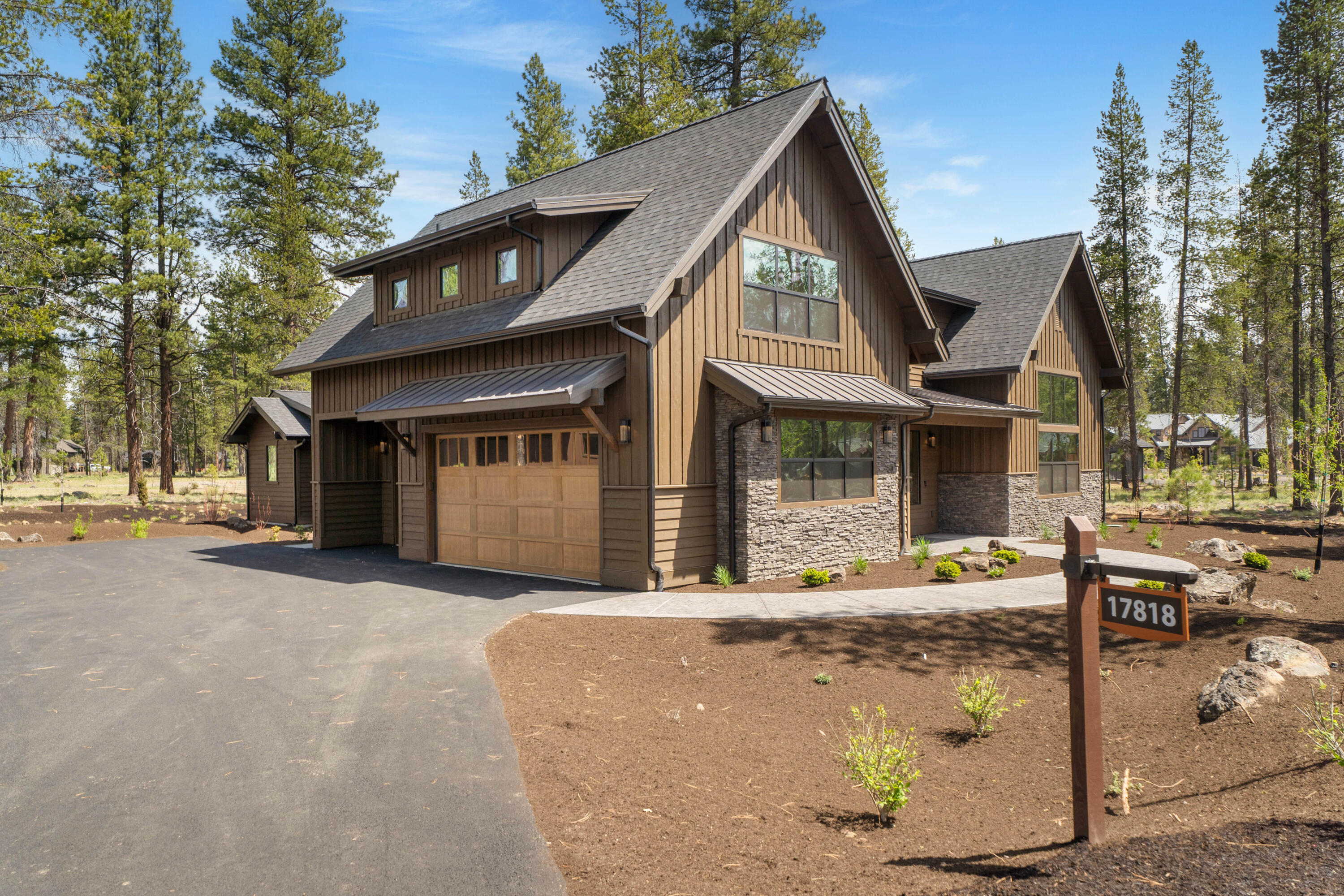 17818 Preservation Loop, Unit 492 Bend, OR 97707 - Photo 2 of 35