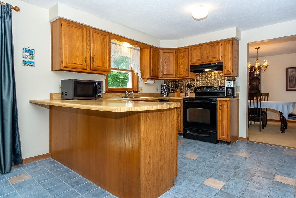 27 Chestnut Pasture Road Concord, NH 03301 - Photo 4 of 40