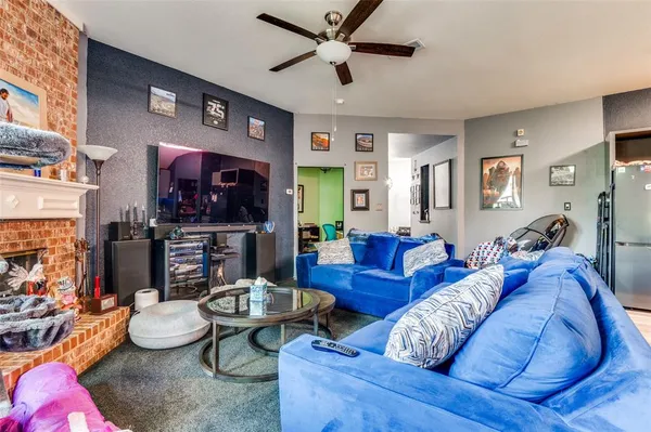 $375,000 | 805 East Huitt Lane, Euless, TX 76040