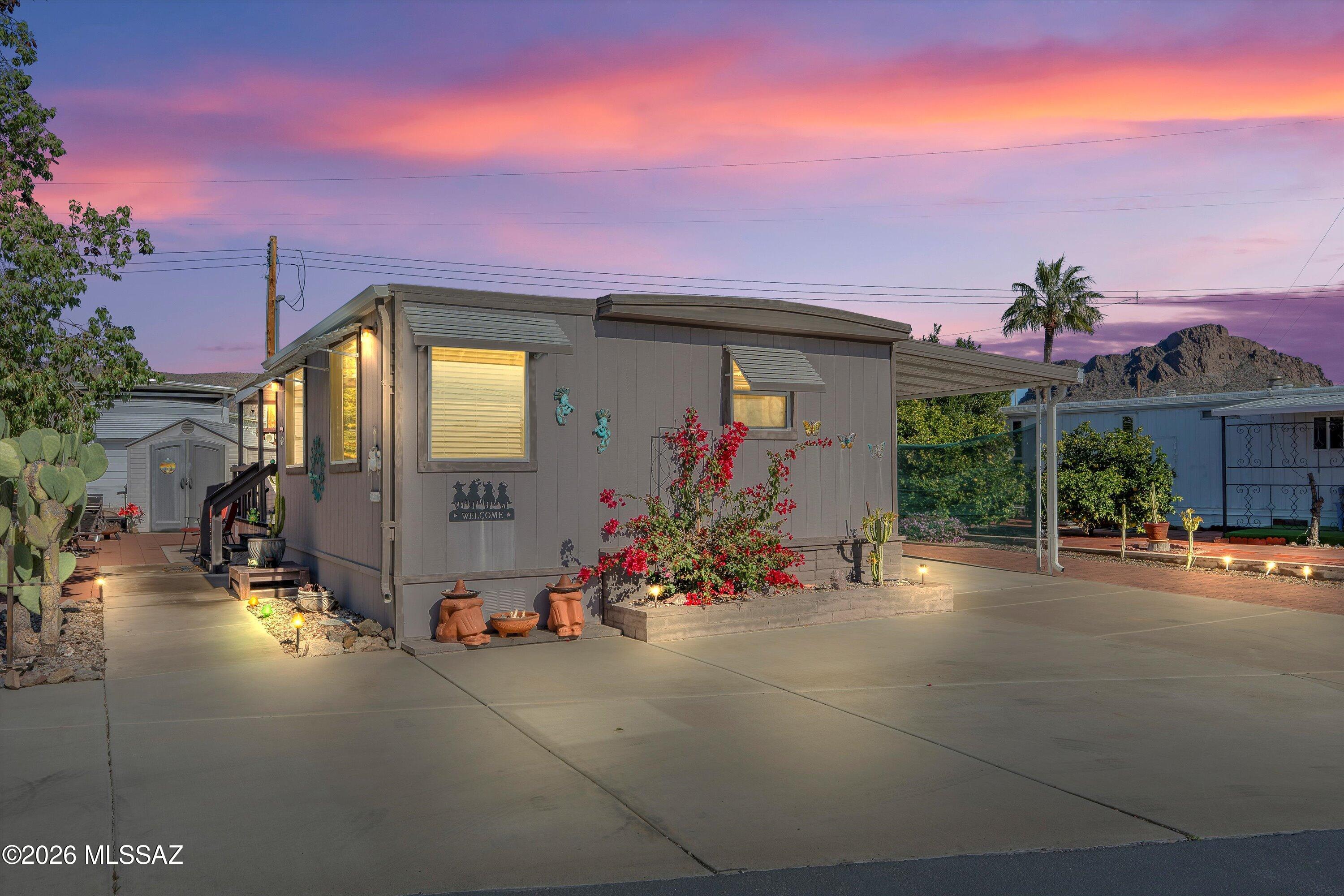 5732 West Box R Street Tucson, AZ 85713 - Photo 1 of 38 Gallery Image 1