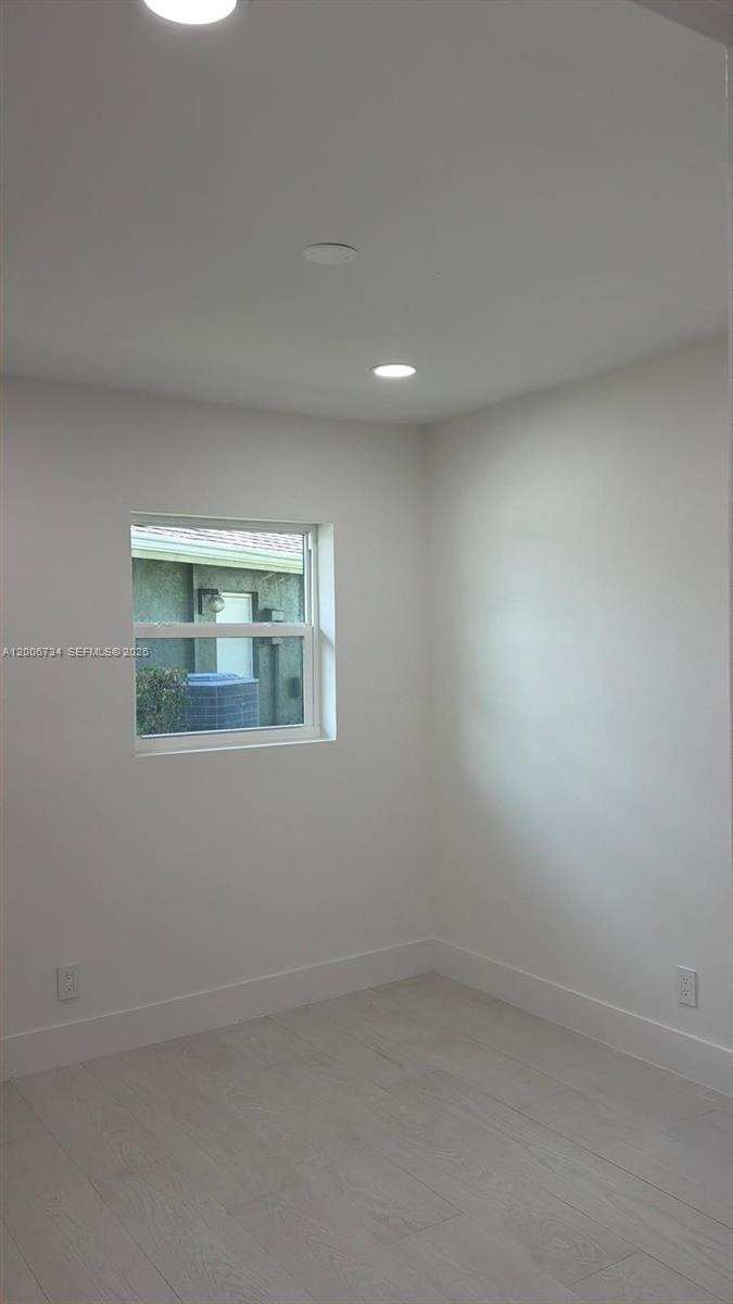 7917 Chula Vista Crescent Boca Raton, FL 33433 - Photo 28 of 28 a view of an empty room
