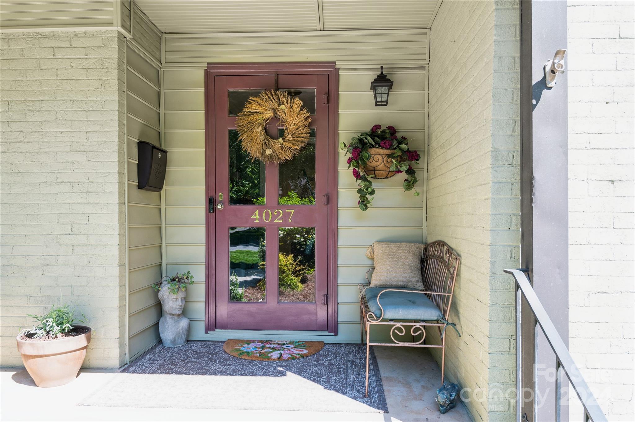 4027 Rutherford Drive Charlotte, NC 28210 - Photo 3 of 48 a living room with furniture