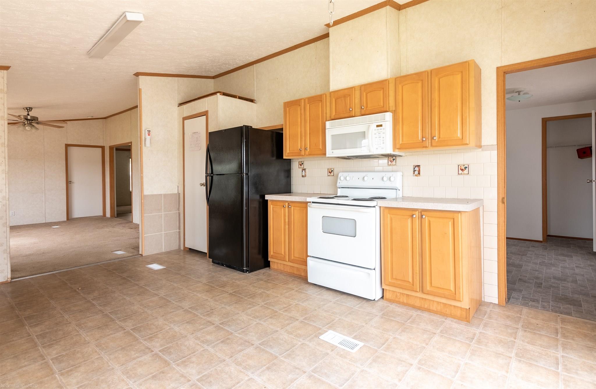 6930 Depot Road Radford, VA 24141 - Photo 7 of 33 Gallery Image 7