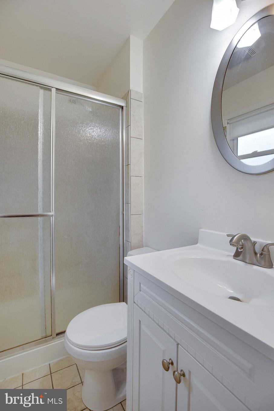 620 Dalrymple Road Sunderland, MD 20689 - Photo 15 of 28 Full master bath off bedroom