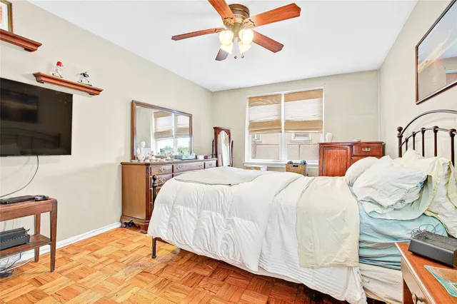 $115,000 | 3176 Decatur Avenue, Unit 1I | Norwood