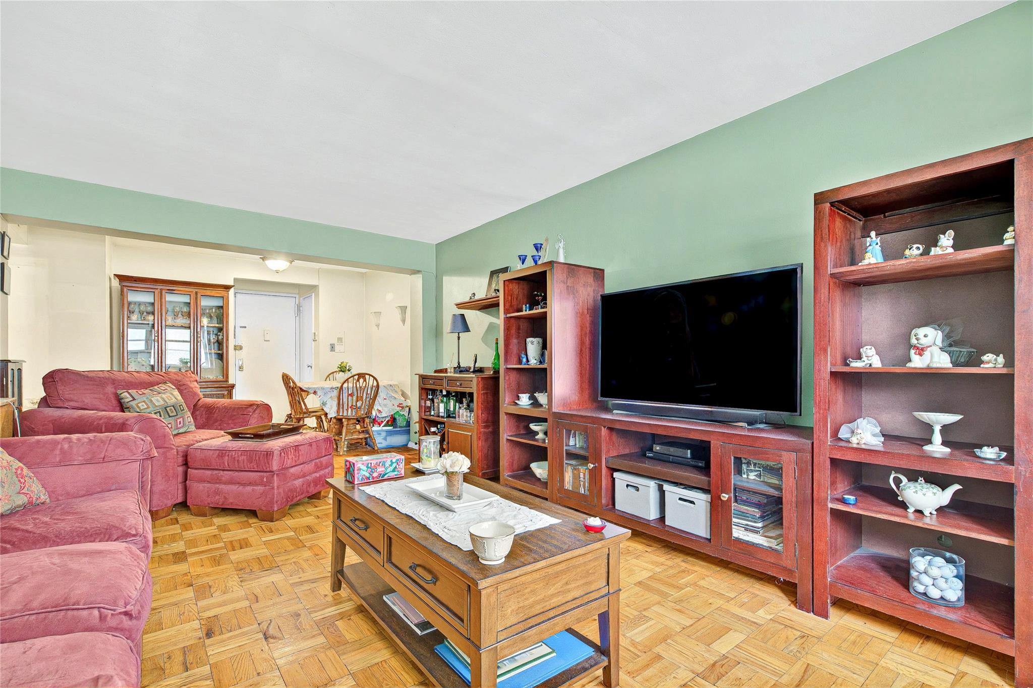 3176 Decatur Avenue, Unit 1I Bronx, NY 10467 - Photo 9 of 16 View of living room