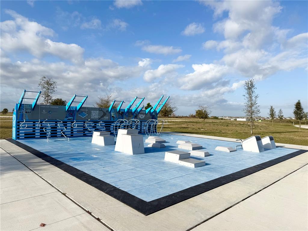 1126 Calico Pointe Circle Groveland, FL 34736 - Photo 27 of 28 a view of a terrace with seating space