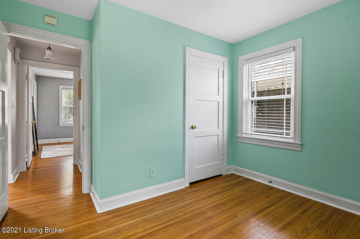 3021 Curran Road Louisville, KY 40205 - Photo 25 of 44 36