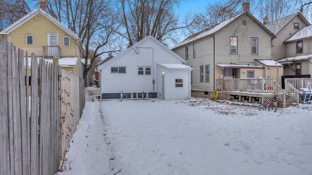 $179,900 | 922 Kentucky Avenue, Sheboygan, WI 53081