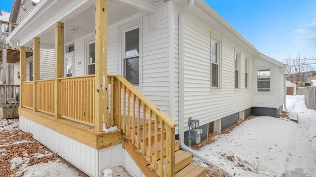 $179,900 | 922 Kentucky Avenue, Sheboygan, WI 53081