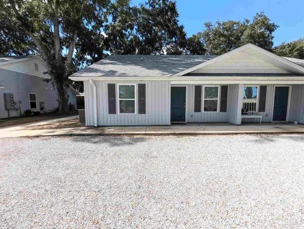 $1,200 | 313 North Navy Boulevard, Unit 1B, Pensacola, FL 32507
