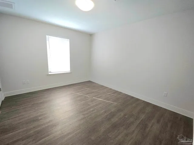 $1,200 | 313 North Navy Boulevard, Unit 1B, Pensacola, FL 32507