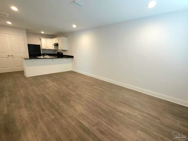 $1,200 | 313 North Navy Boulevard, Unit 1B, Pensacola, FL 32507