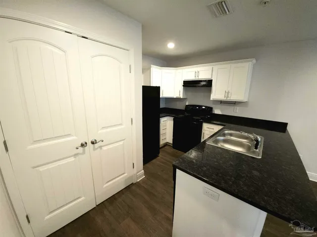 $1,200 | 313 North Navy Boulevard, Unit 1B, Pensacola, FL 32507