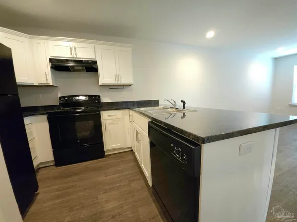 $1,200 | 313 North Navy Boulevard, Unit 1B, Pensacola, FL 32507