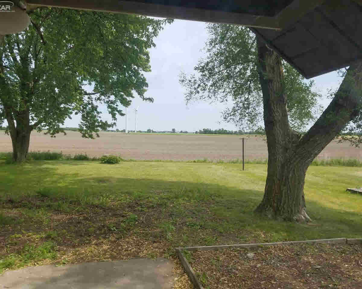 4890 North Block Road Reese, MI 48757 - Photo 14 of 24 21305582-13.JPG