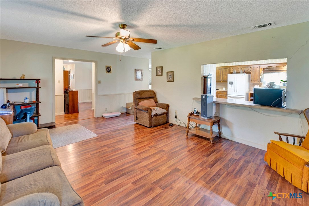 175 Albrecht Road Victoria, TX 77905 - Photo 15 of 47