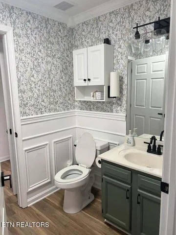 $2,750 | 315 Ebenezer Road, Knoxville, TN 37923