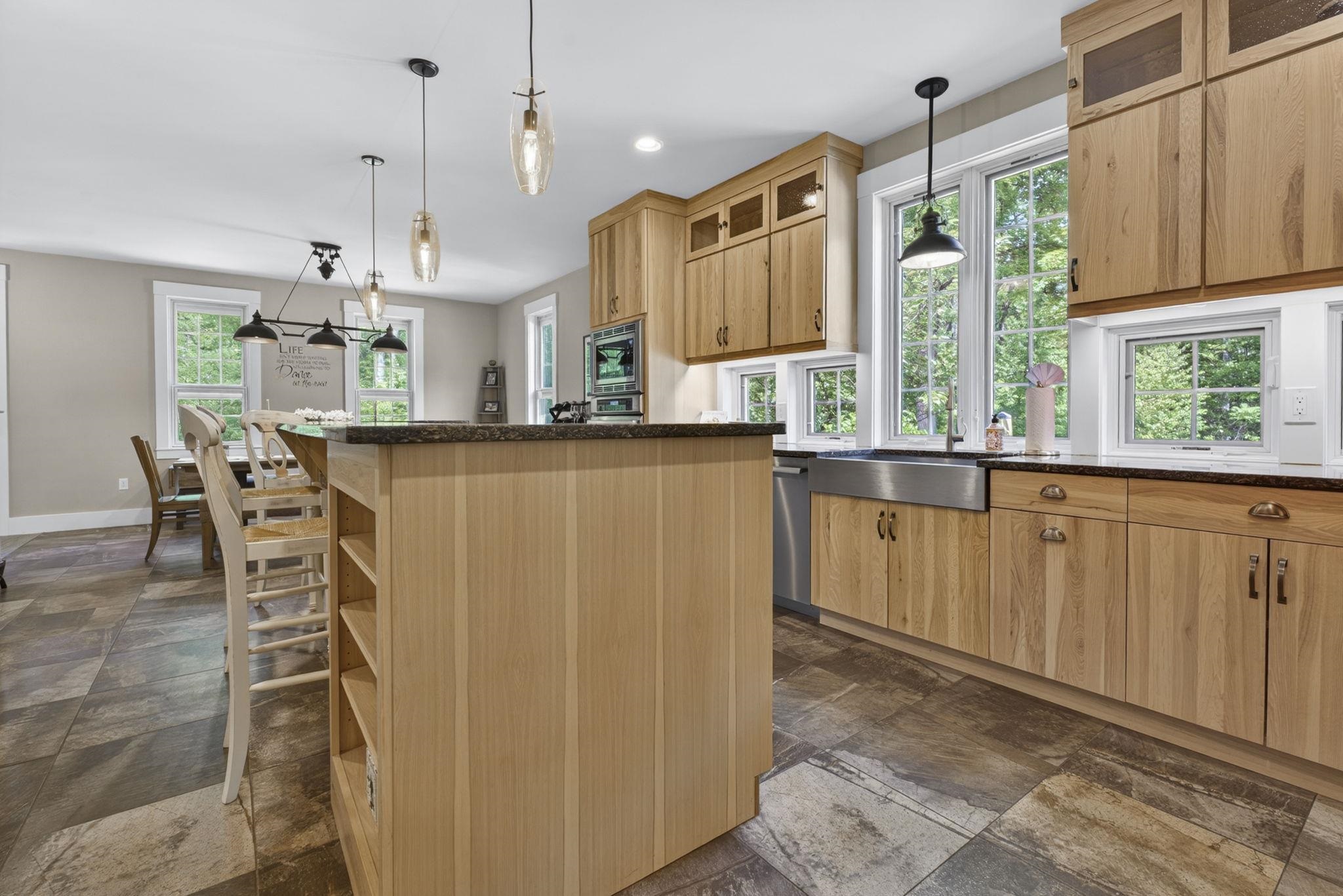 61 Kennard Road Nottingham, NH 03290 - Photo 4 of 38