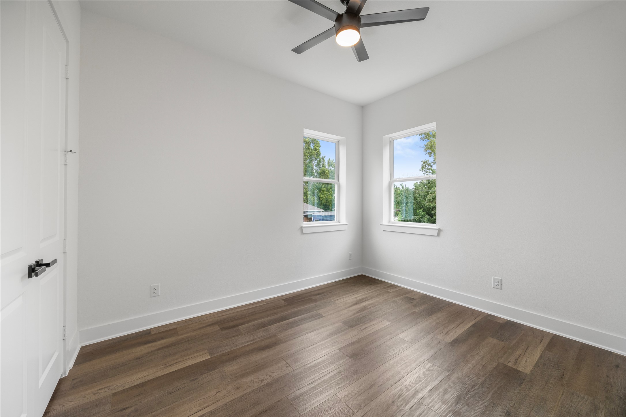 6812 Tuskegee Street, Unit B Houston, TX 77091 - Photo 9 of 18