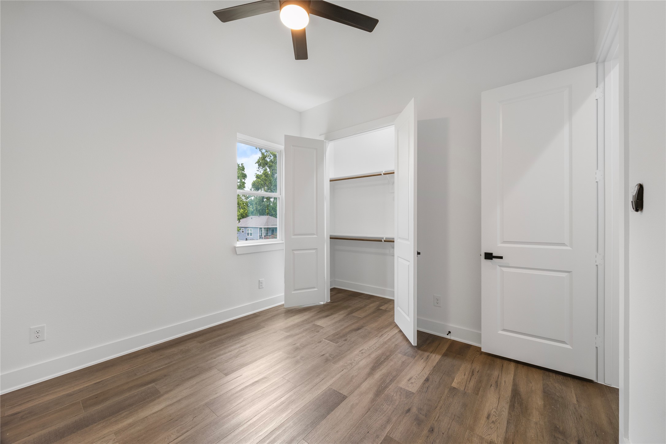 6812 Tuskegee Street, Unit B Houston, TX 77091 - Photo 10 of 18